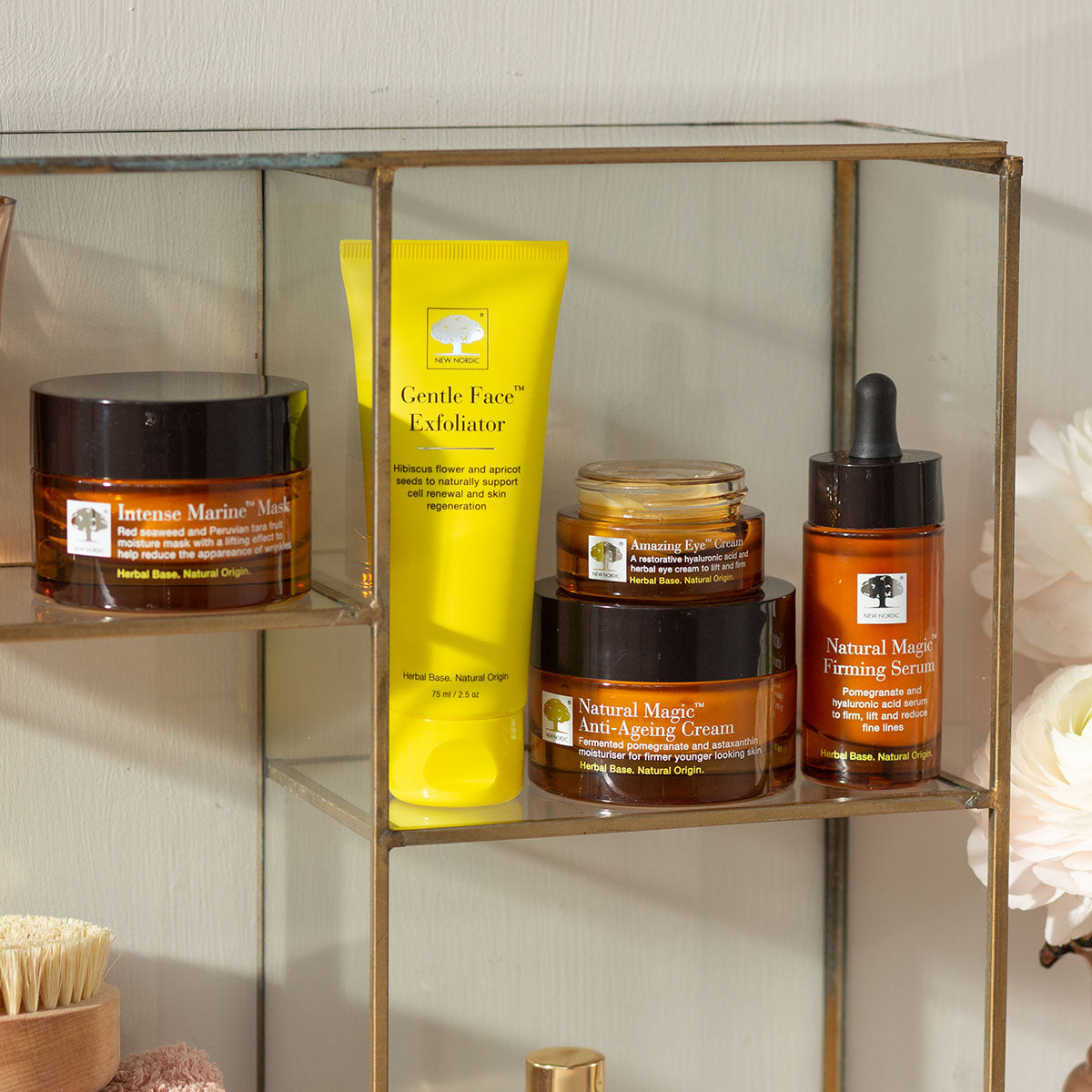 Natural Magic Anti-ageing Dag-/Nattkräm